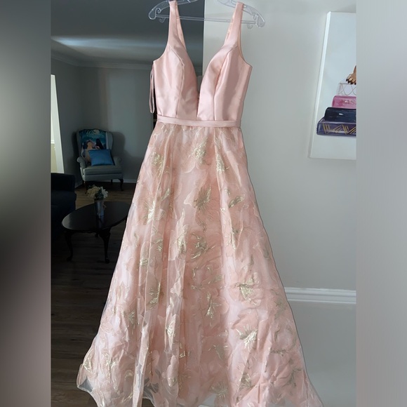 May Queen Dresses & Skirts - Prom or wedding down